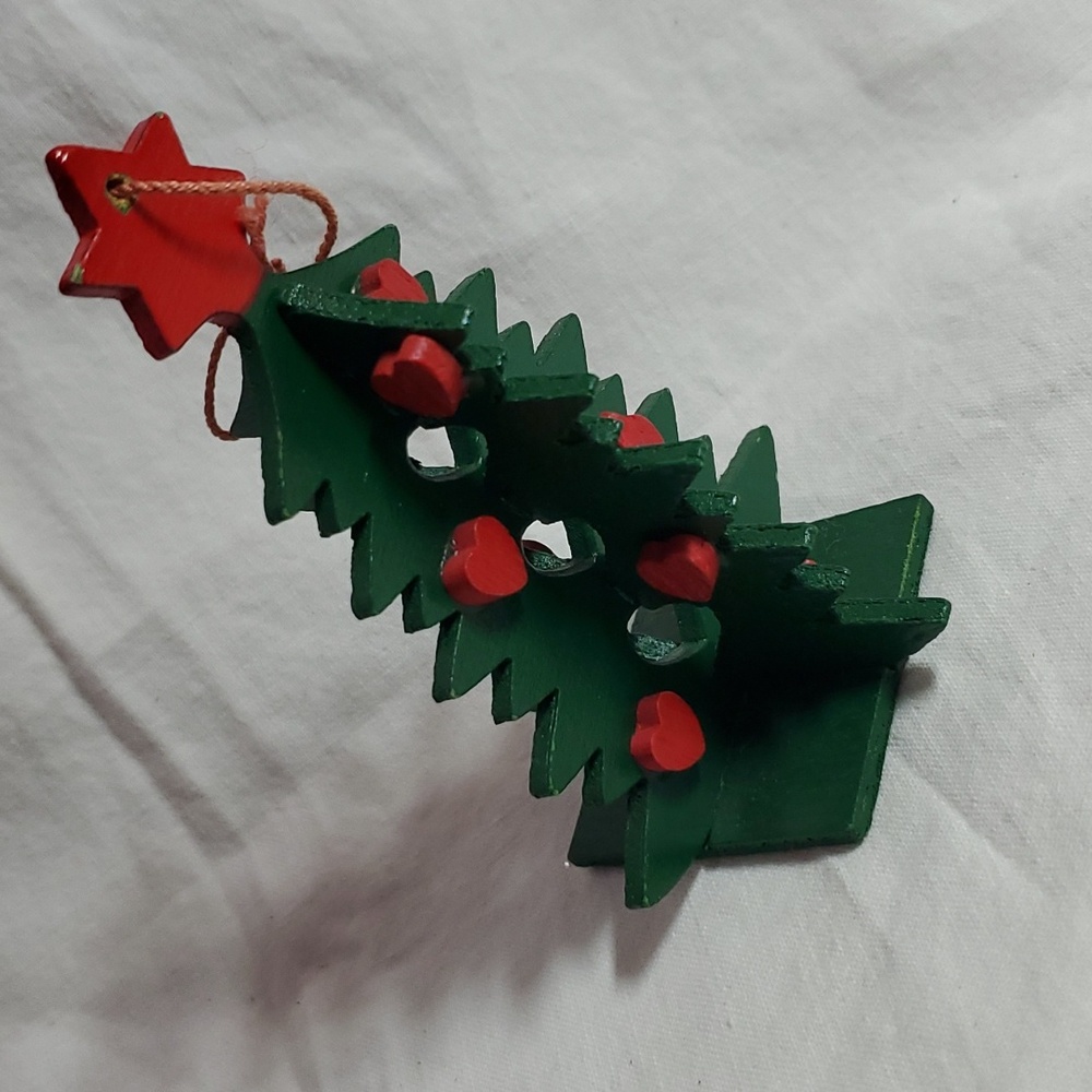 Wood tree ornament